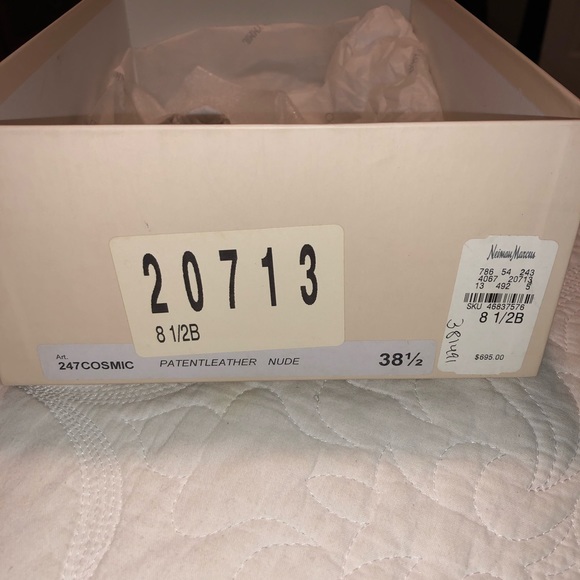 Jimmy Choo Nude Classic Cosmic Pumps - Picture 2 of 8